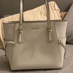 Voyager Crossgrain Leather Tote Bag